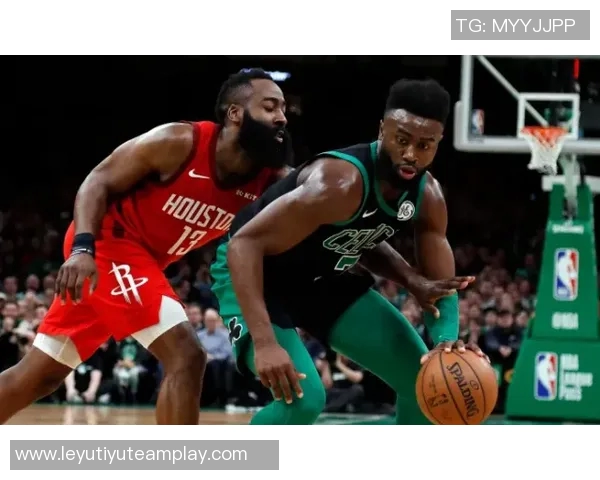 阿里纳斯承认曾嘲笑杰伦布朗左手运控现已大为改观